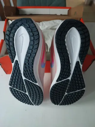 Zapatillas Nike Vomero 17 de mujer