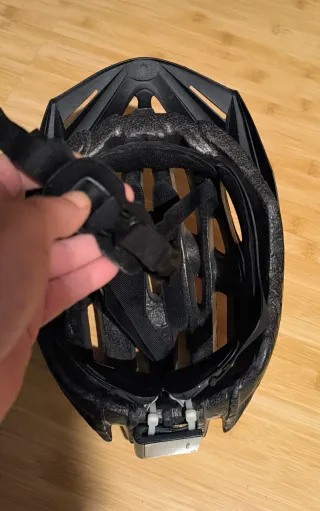 Casco de Bicicleta Berg