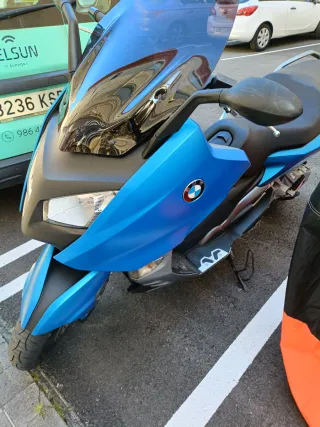 Moto BMW Azul