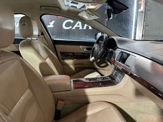 JAGUAR XF 3.0 V6 Diesel Luxury 211cv