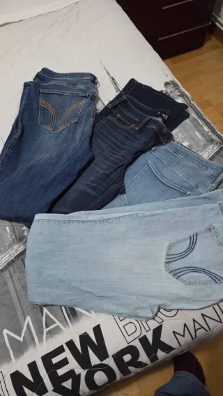 4 Jeans mujer Hollister Talla 11R Azul