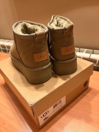 Botas UGG Beige/Marrón Plataforma