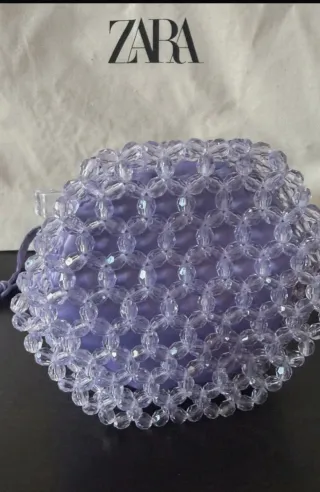 Bolso Zara abalorios morado
