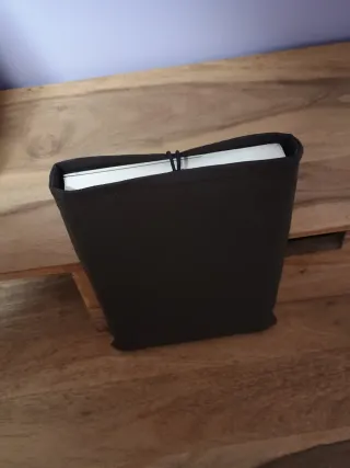 Funda acolchada calaveras y rosas