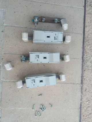 Bases portafusibles cilíndricos