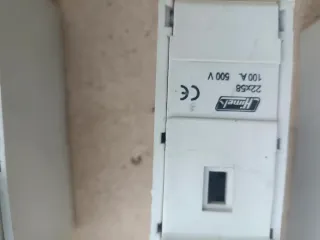 Bases portafusibles cilíndricos