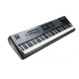 Kurzweil PC4 88 teclas