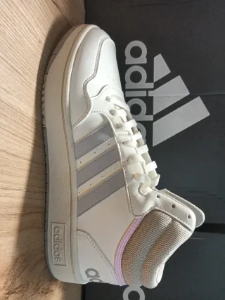 Zapatillas Adidas Hoops 3.0 Mid Blancas Rosas