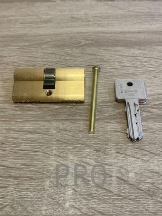 Cerradura para puertas Amig