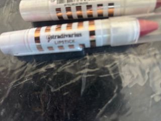 Pintalabios Stradivarius Rojo