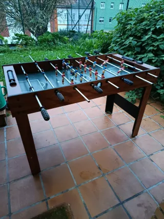 Futbolín de madera