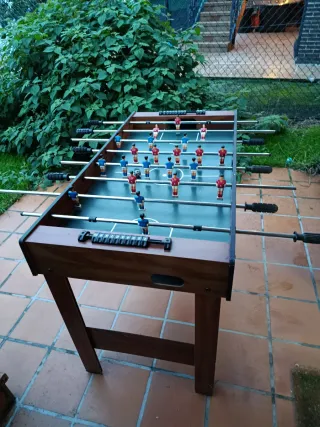 Futbolín de madera