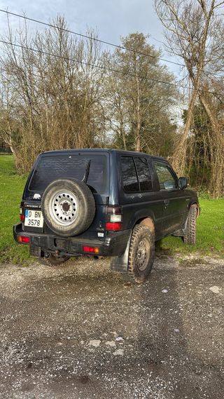 Mitsubishi Montero v20 2.5td