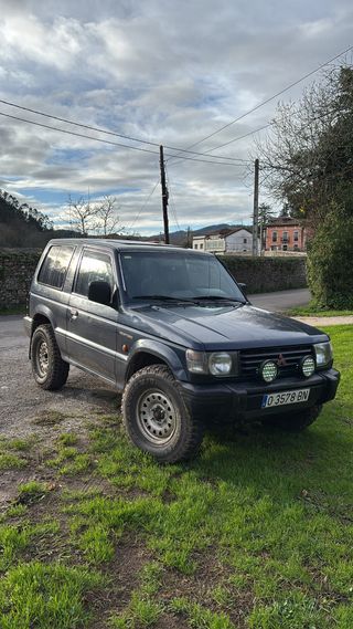 Mitsubishi Montero v20 2.5td