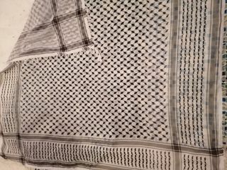 Keffiyeh Palestinese Nera e Bianca