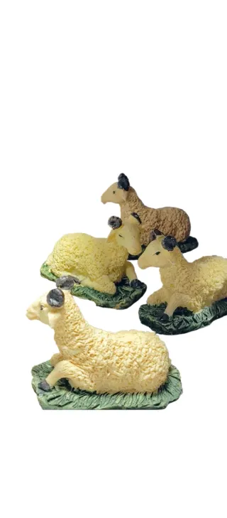 Belén 4 ovejas y cobertizo