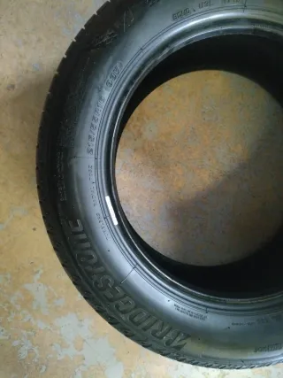 Neumáticos Bridgestone 215/55 R16 93V