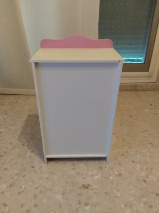 Armario Muñeca Maria Rosa y Blanco