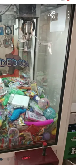 Maquina esprendedora grua