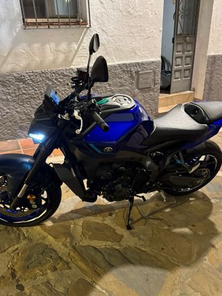 CAMBIO - Yamaha MT-09 V4 2025 - 3000 km