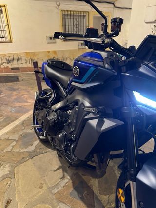 CAMBIO - Yamaha MT-09 V4 2025 - 3000 km