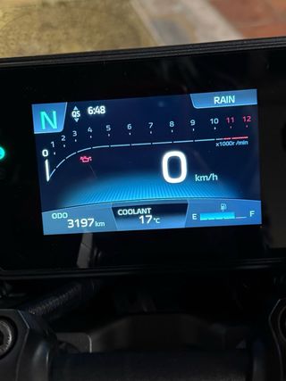 CAMBIO - Yamaha MT-09 V4 2025 - 3000 km