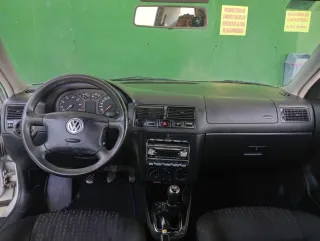 Volkswagen Golf 2001