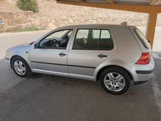 Volkswagen Golf 2001