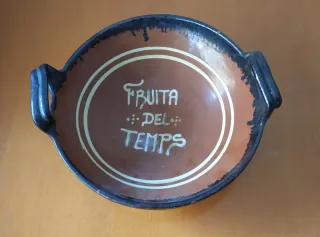 Frutero de barro con asas