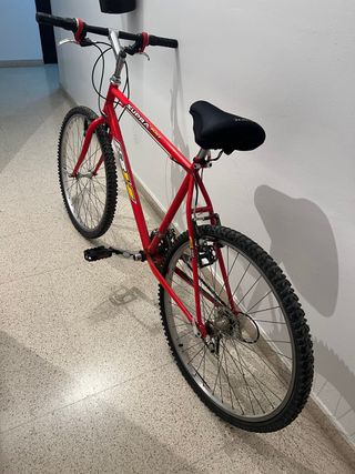 Bicicleta BH roja Supra 100
