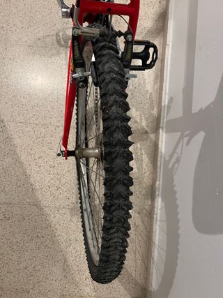 Bicicleta BH roja Supra 100