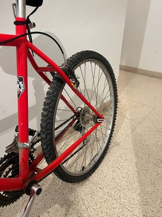 Bicicleta BH roja Supra 100