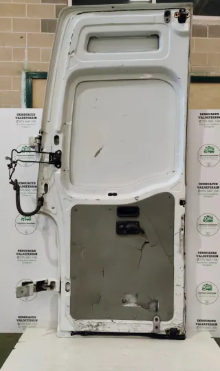 Puerta Trasera Derecha Nissan Interstar