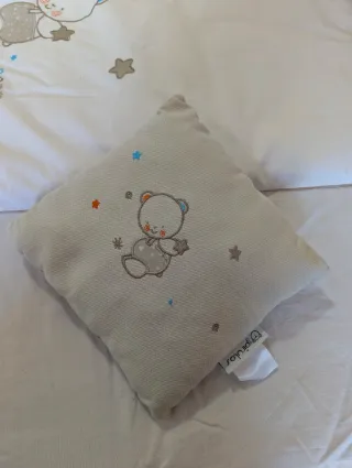 Conjunto Protector Cuna y Edredón Pirulos