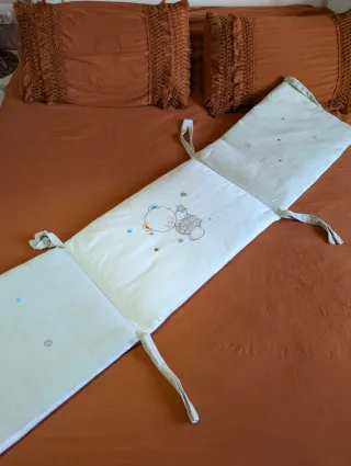 Conjunto Protector Cuna y Edredón Pirulos