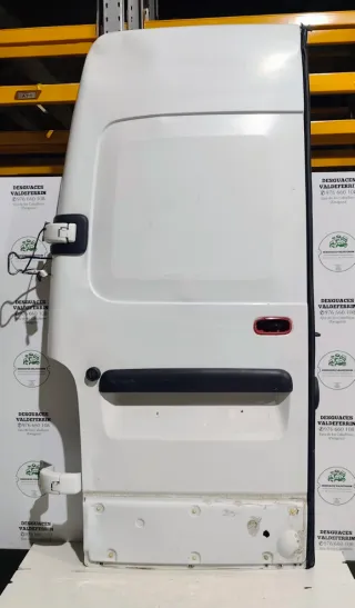 Puerta Trasera Izquierda Nissan Interstar