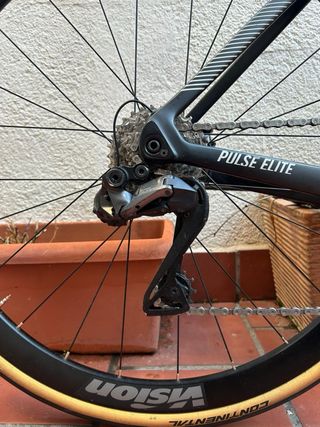 MEGAMO PULSE ELITE 05 SH12 2023 talla S