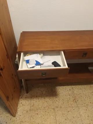 Mueble recibidor de madera