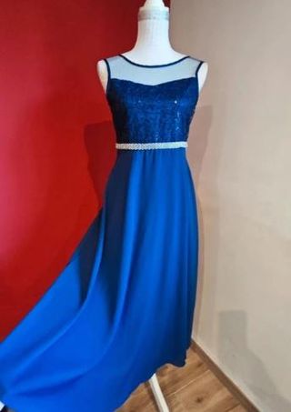 Vestido azul largo con pedrería