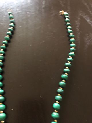 Collana Pietre Malachite e coralli color oro