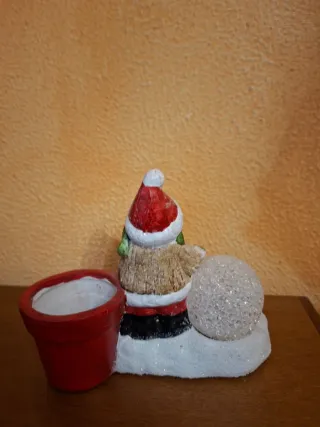 Porta piantina con sfera luminosa