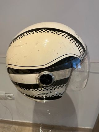 Casco Vintage Helix con Visera