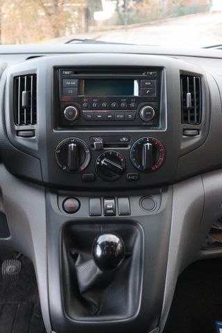 Nissan NV200 2015
