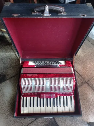 Acordeón Castelfidardo Baleani Altimoro Rojo