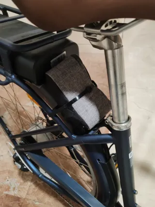 Bicicleta Eléctrica Urbana Azul