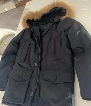 Parka Woolrich nera con cappuccio