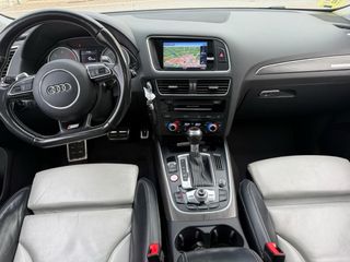 Audi SQ5 2015