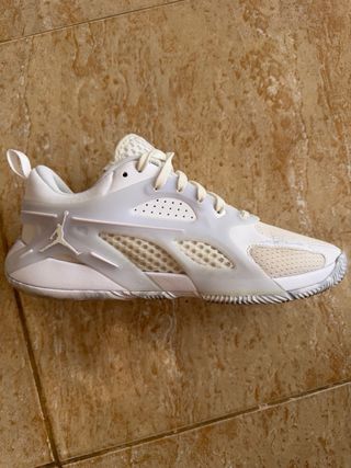 Zapatillas Nike Jordan Blancas Beige