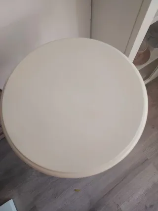 Mesa auxiliar redonda de madera