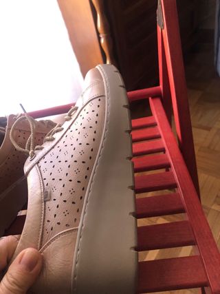 Zapatos casuales dorado cobrizo con plataforma